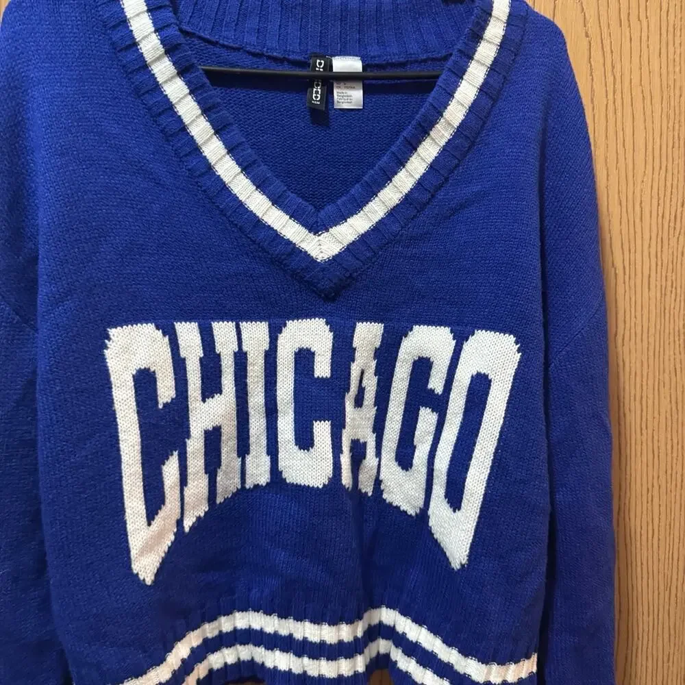 Divided Sweater size M